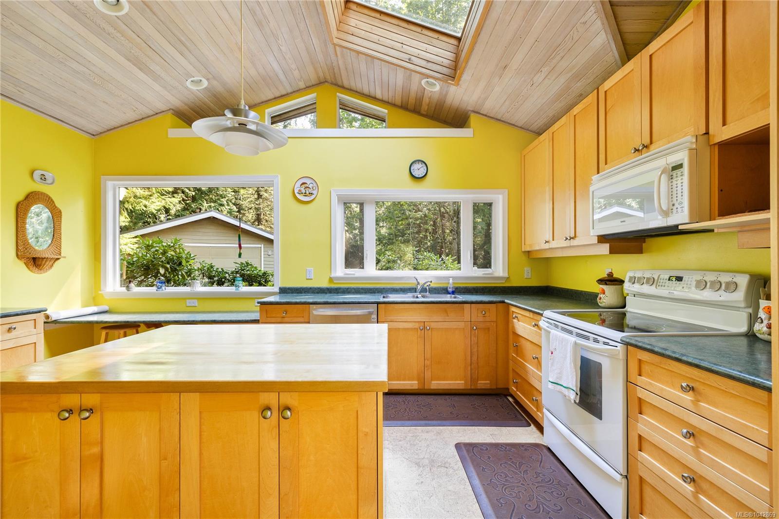 212 Sunset Dr