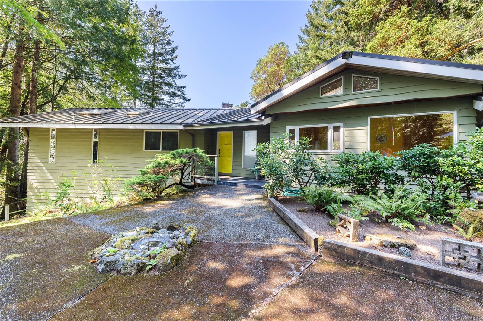 212 Sunset Dr