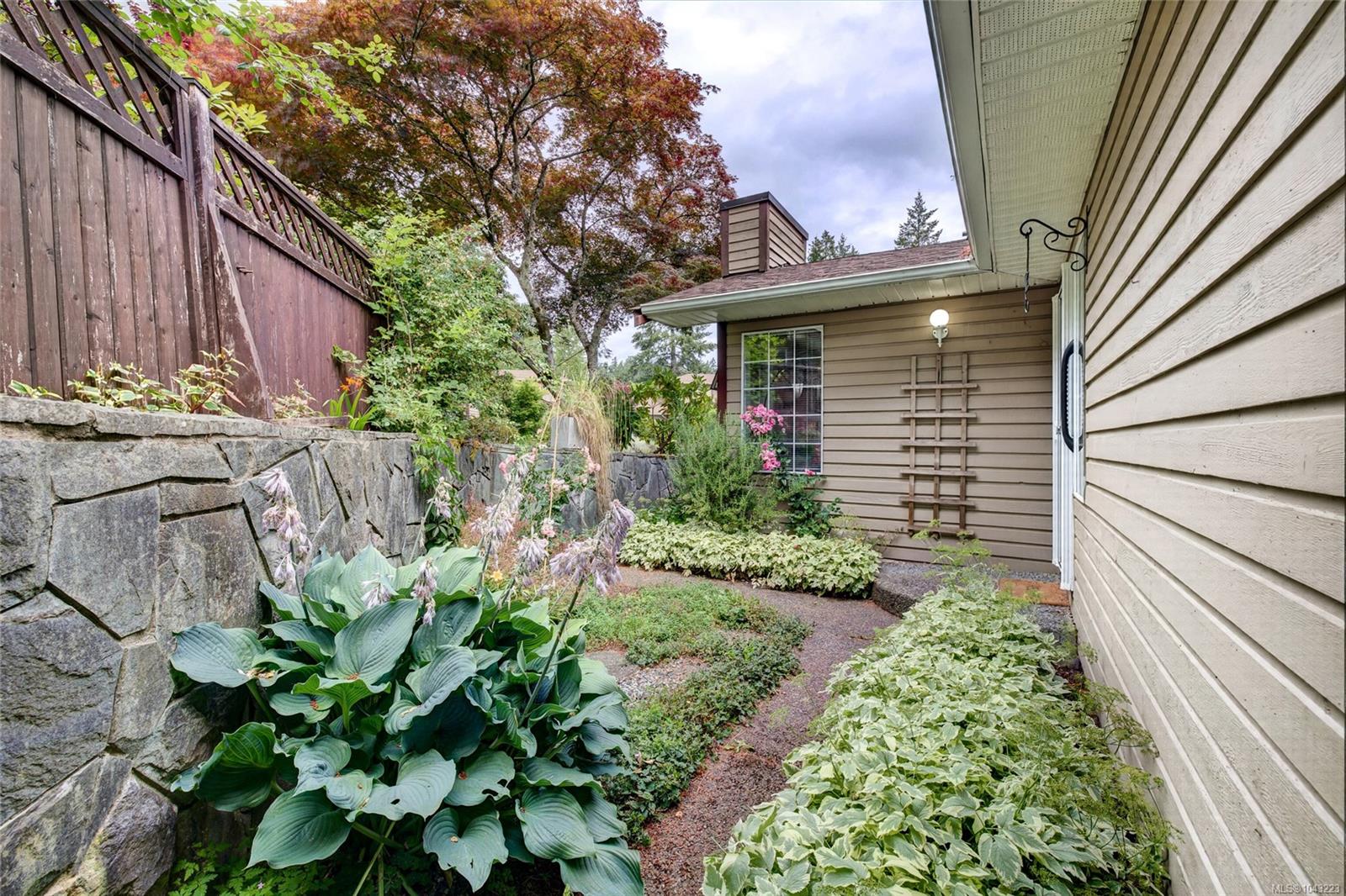 124 Valhalla Rd #8