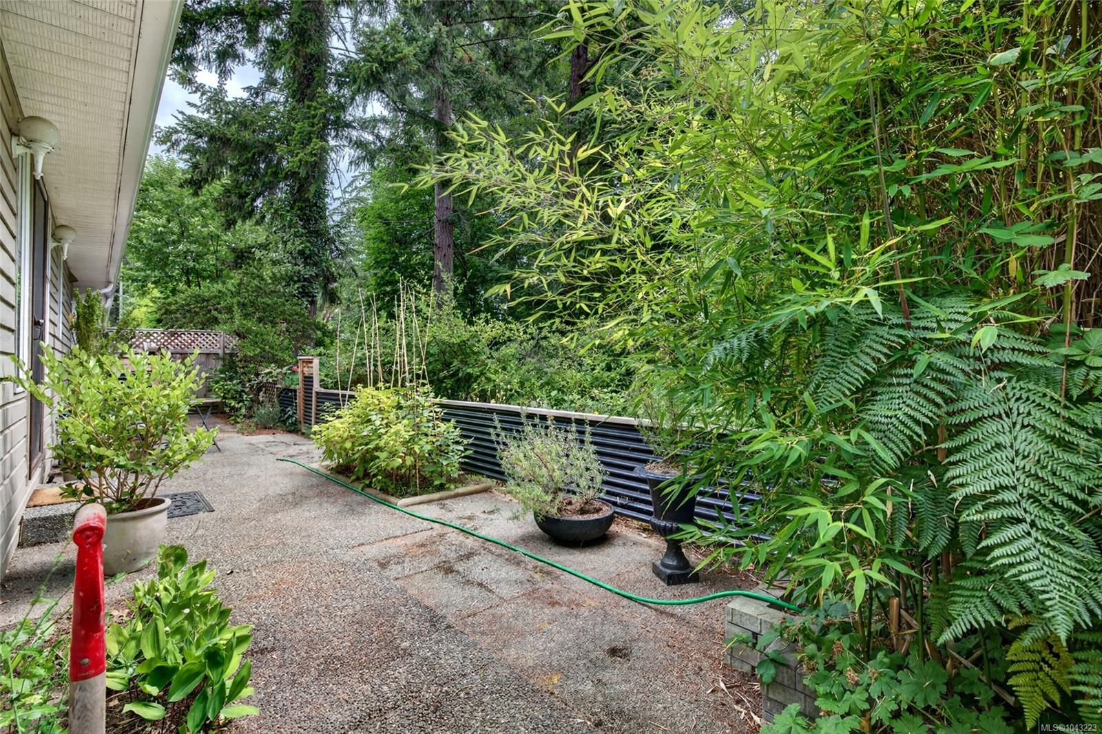 124 Valhalla Rd #8