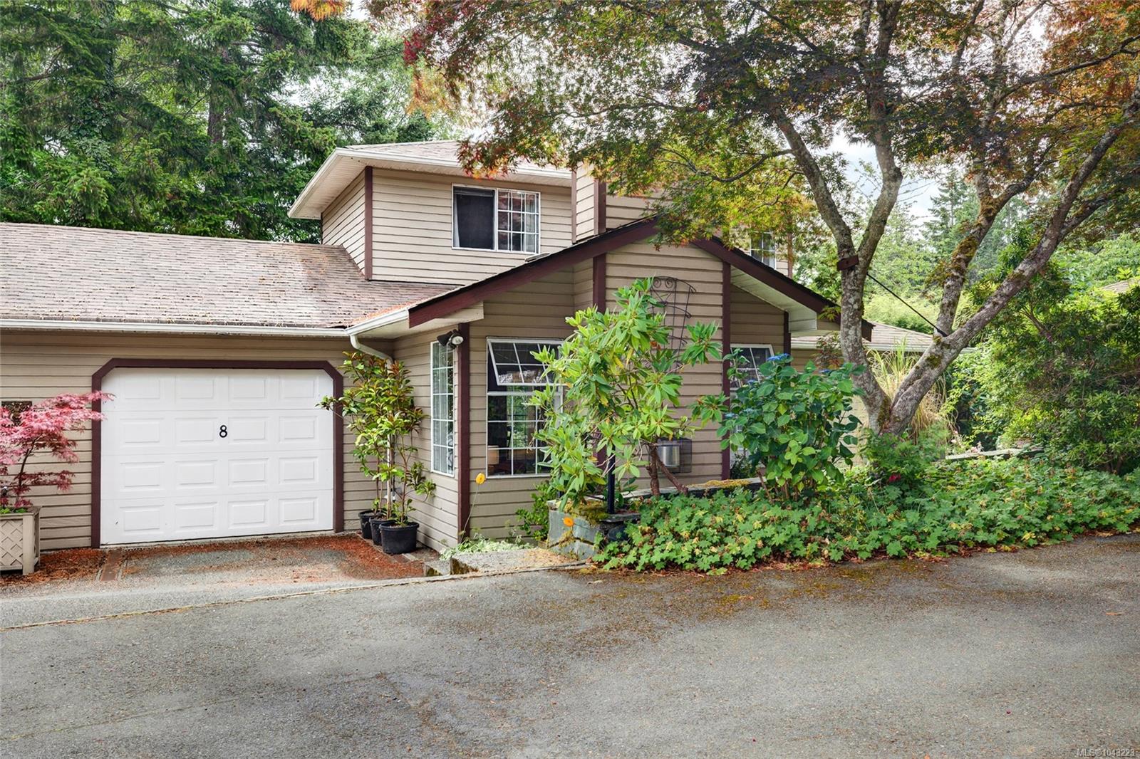 124 Valhalla Rd #8