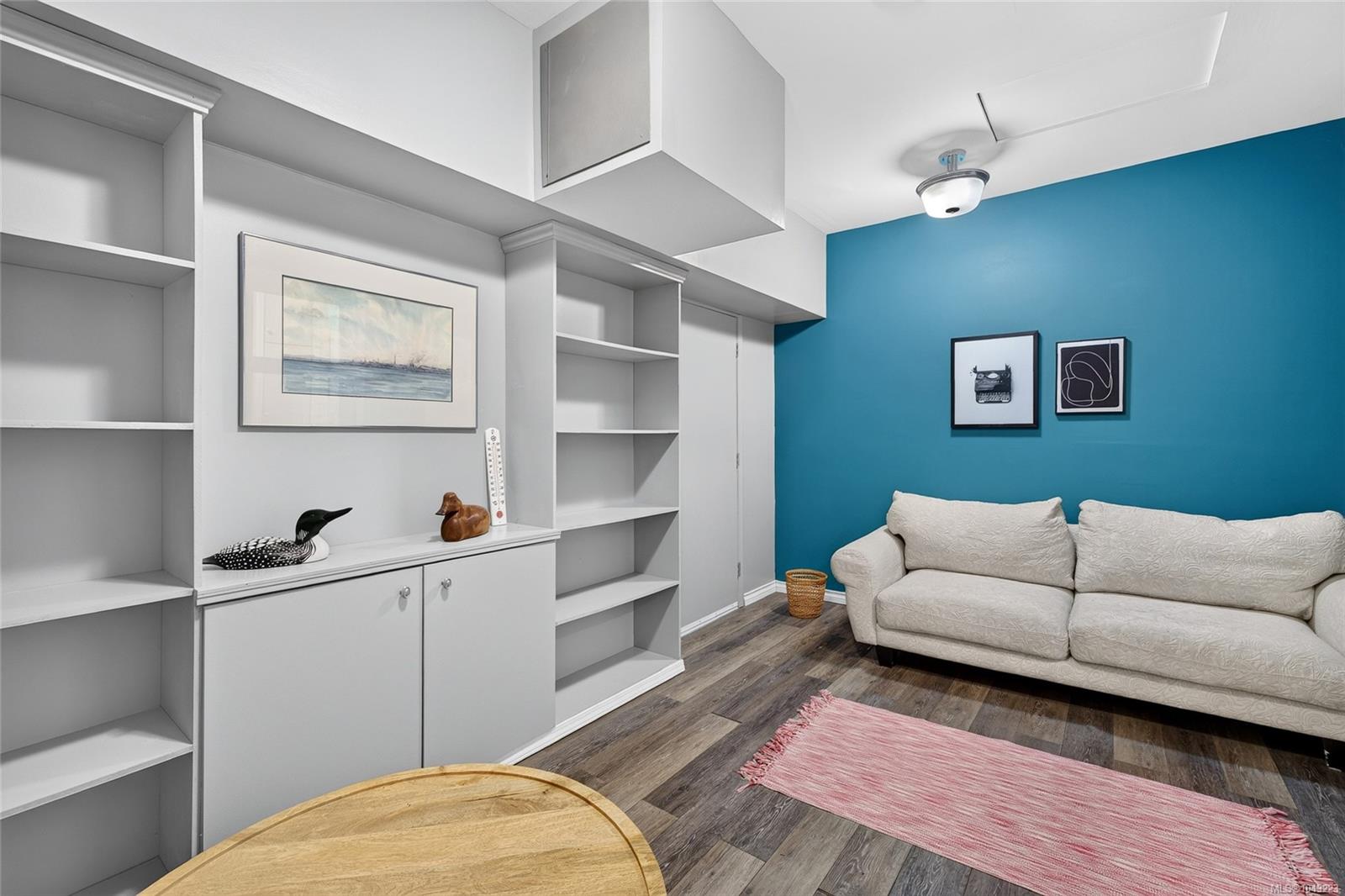 124 Valhalla Rd #8