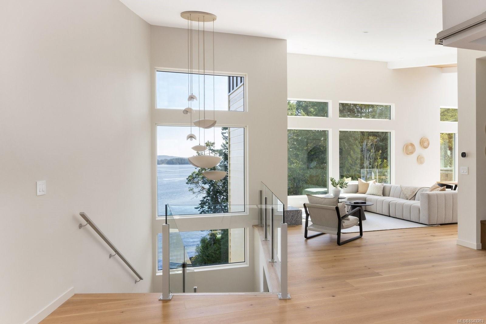 1677 Lands End Rd
