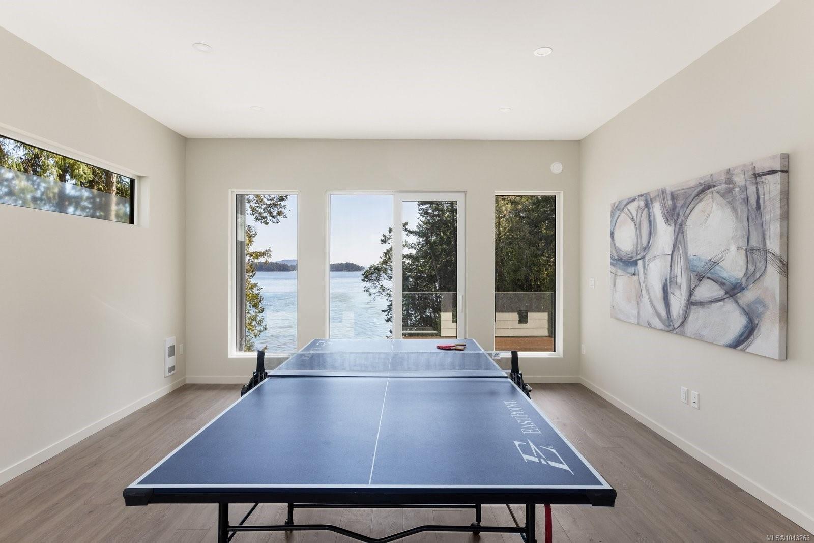 1677 Lands End Rd