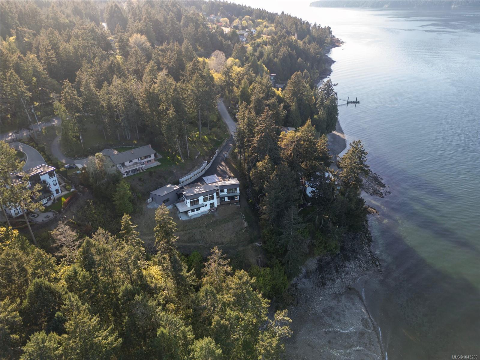 1677 Lands End Rd