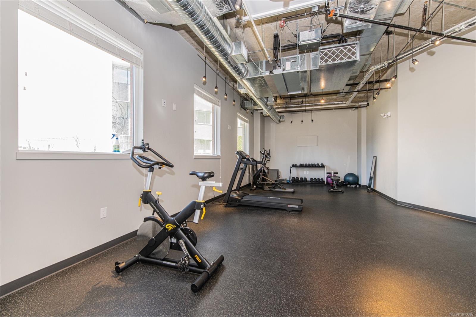 950 Whirlaway Cres #318