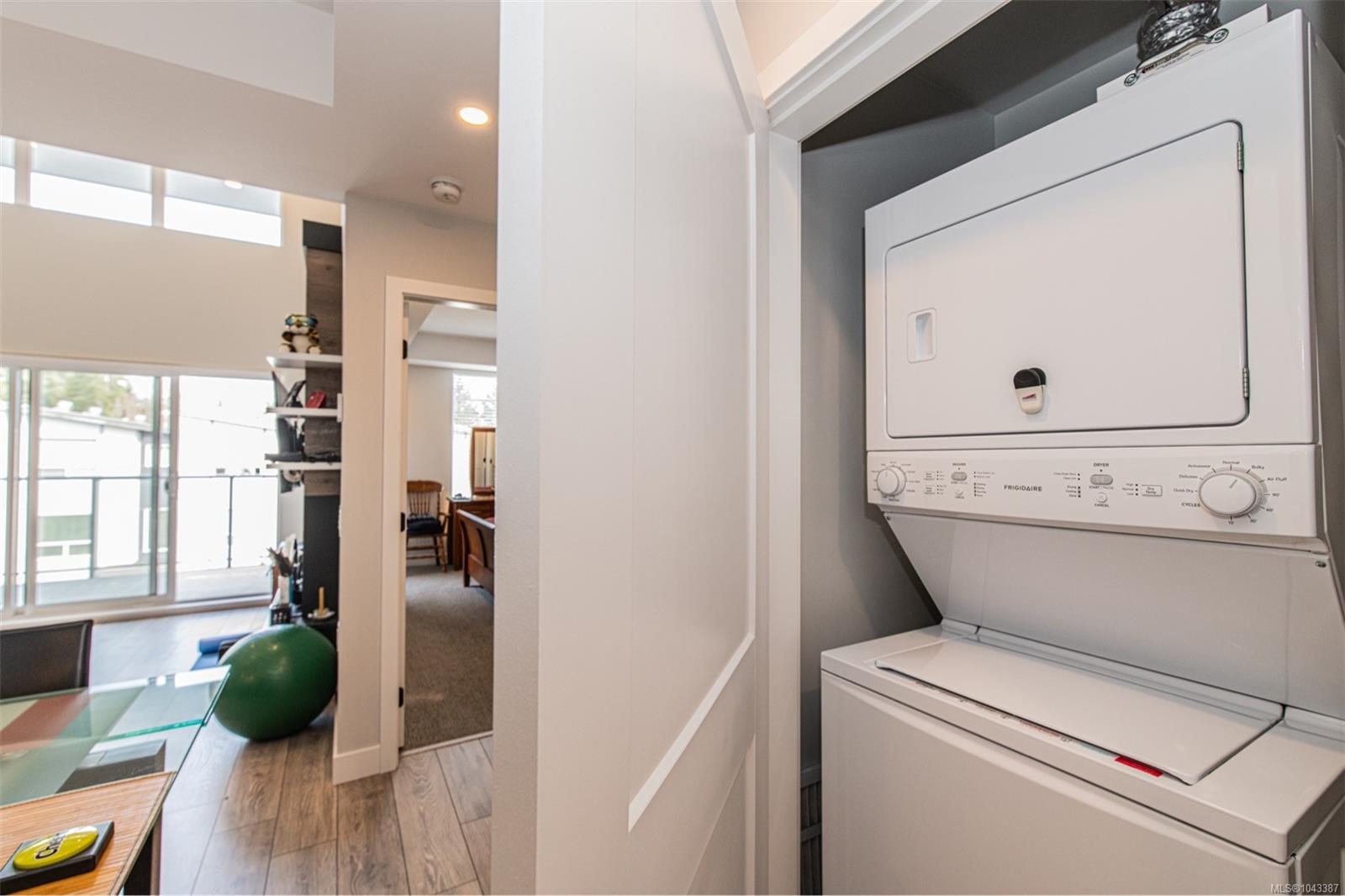 950 Whirlaway Cres #318