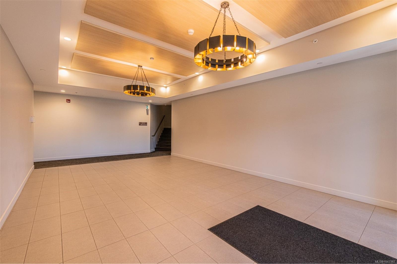 950 Whirlaway Cres #318
