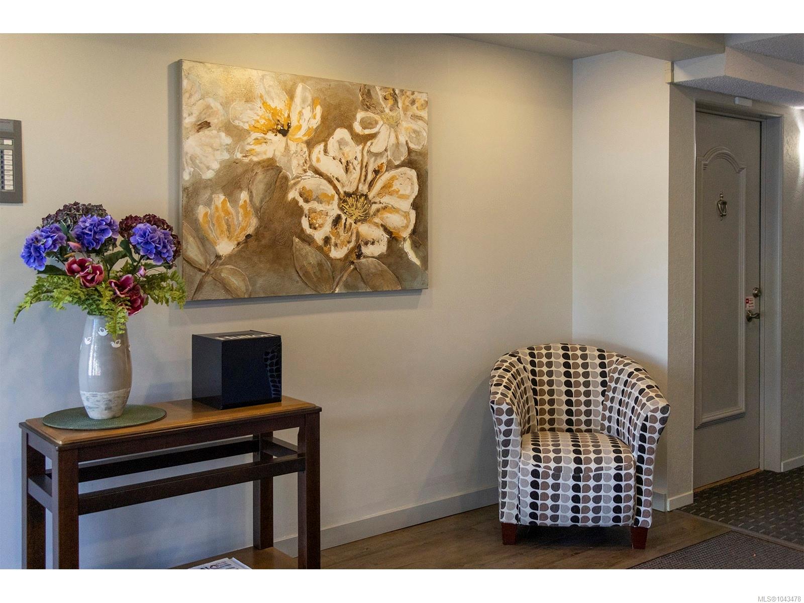 2095 Oak Bay Ave Unit: #307
