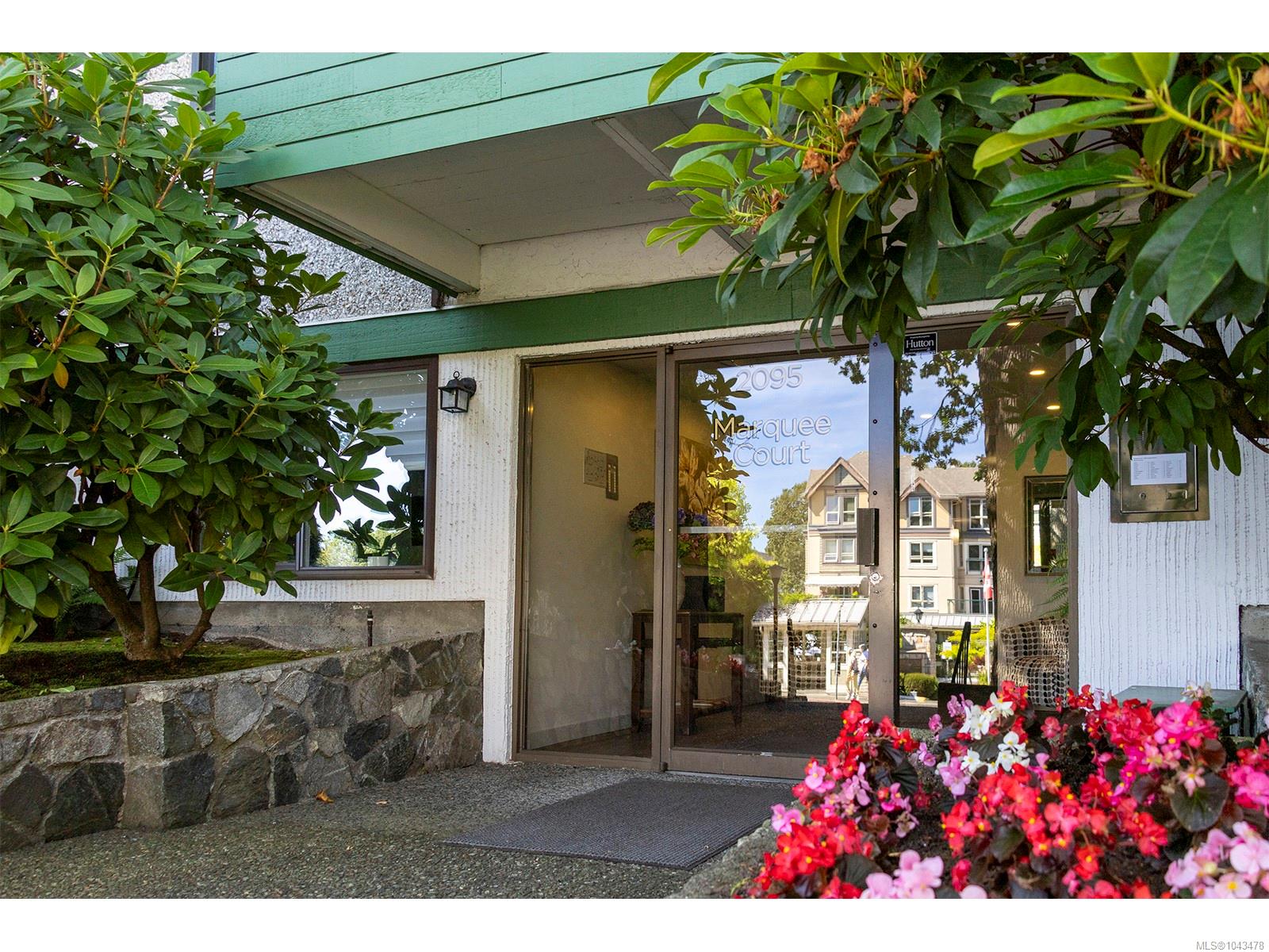 2095 Oak Bay Ave Unit: #307