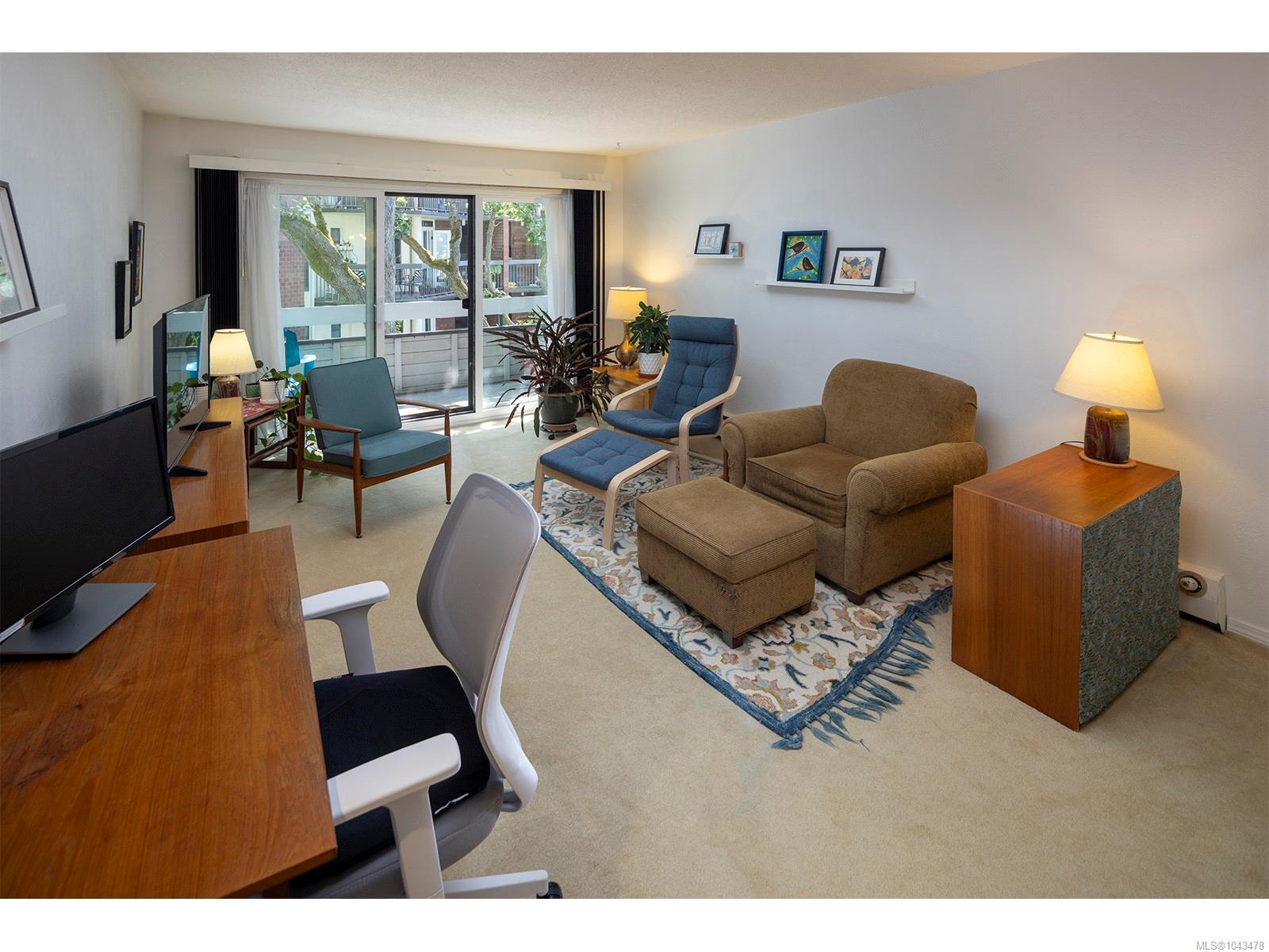 2095 Oak Bay Ave Unit: #307