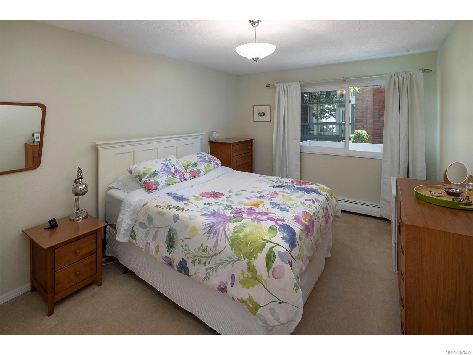 2095 Oak Bay Ave Unit: #307