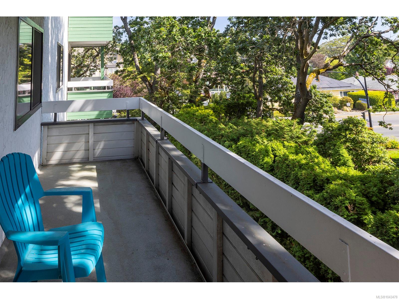 2095 Oak Bay Ave Unit: #307