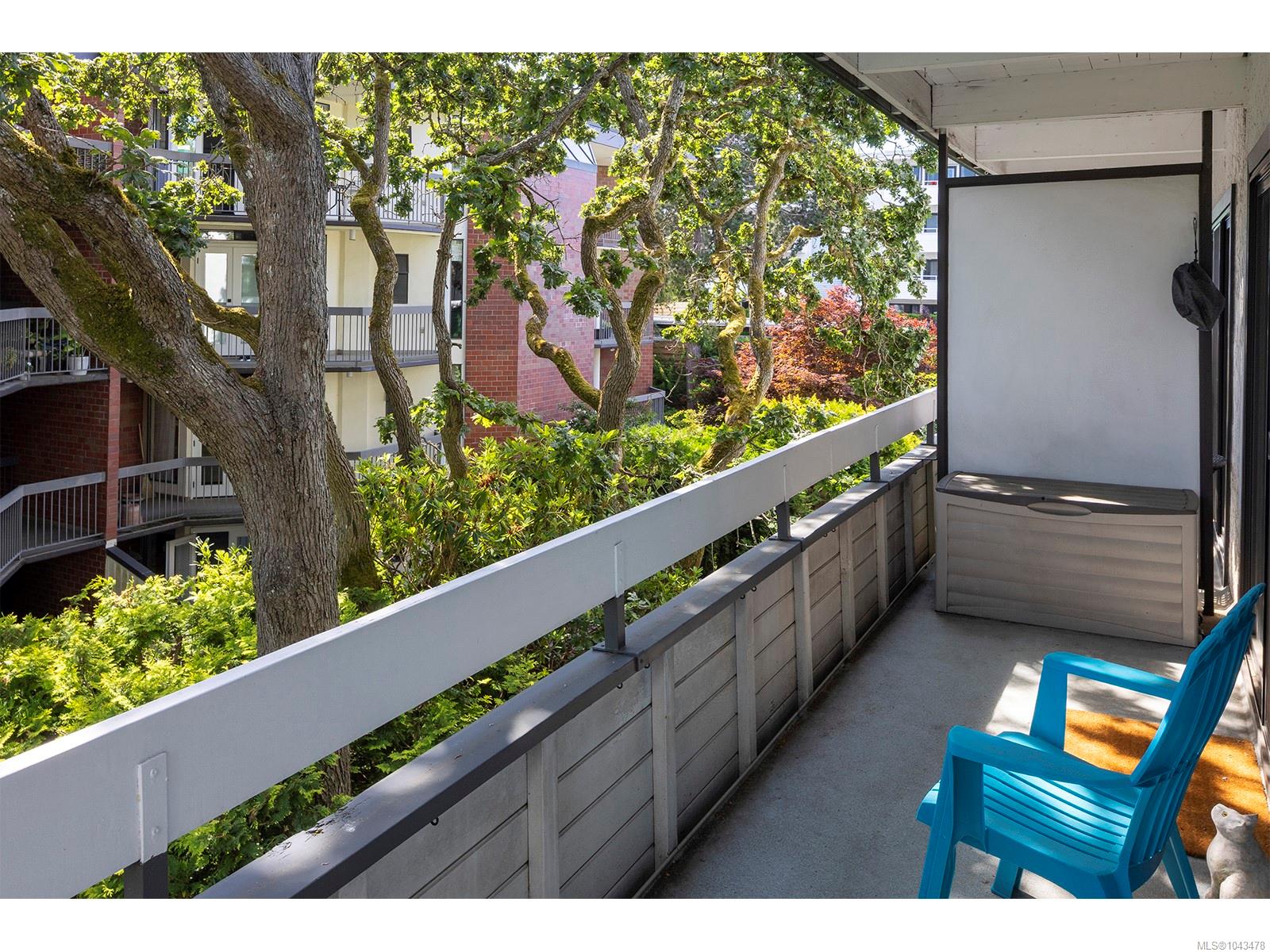 2095 Oak Bay Ave Unit: #307