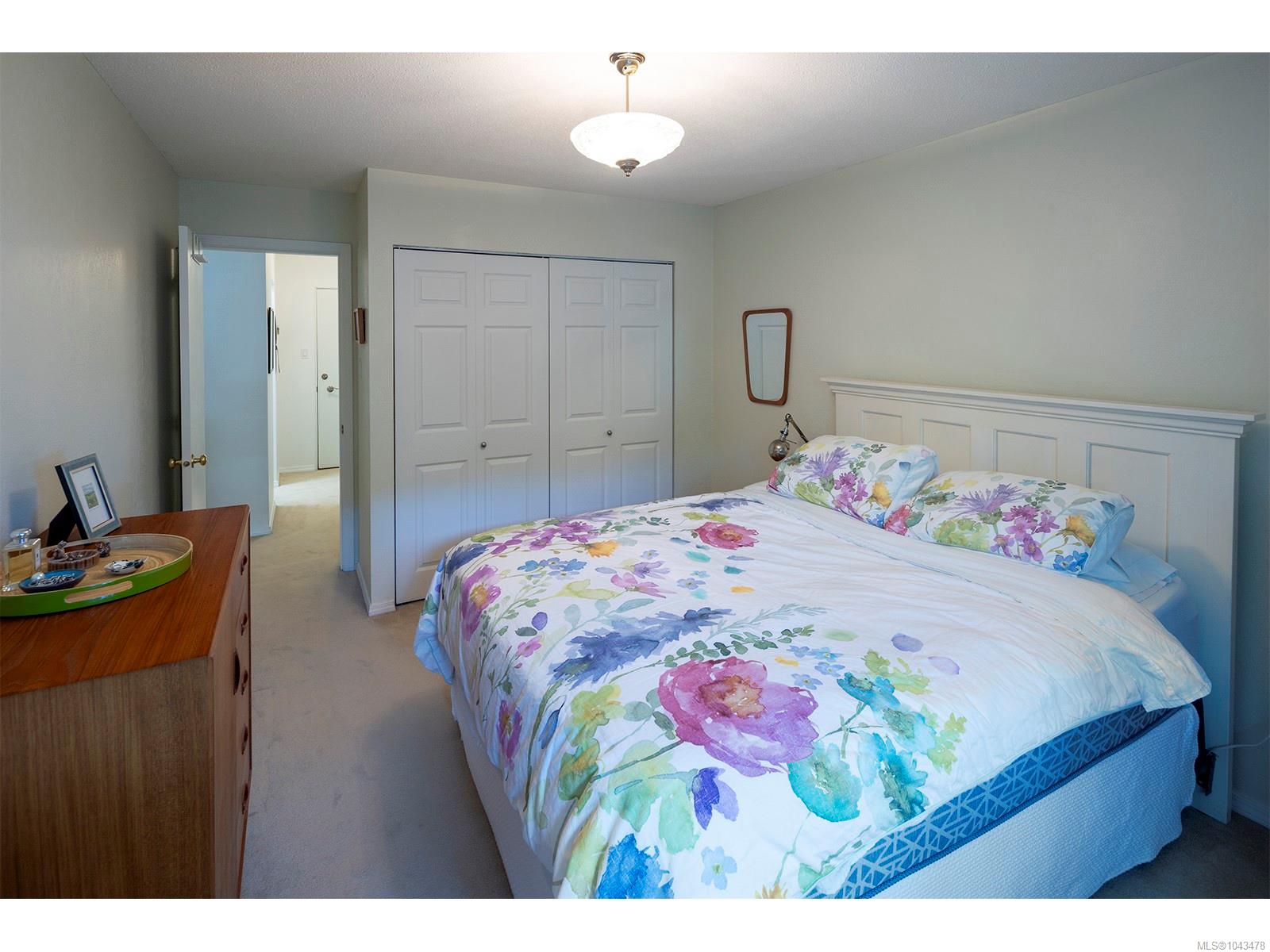 2095 Oak Bay Ave Unit: #307