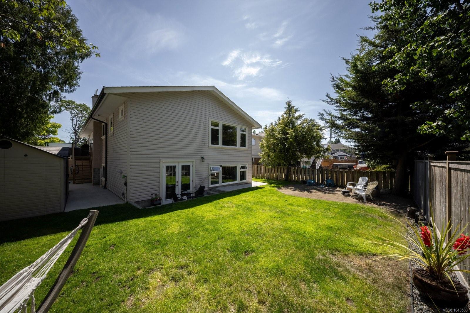 10206 Almond St