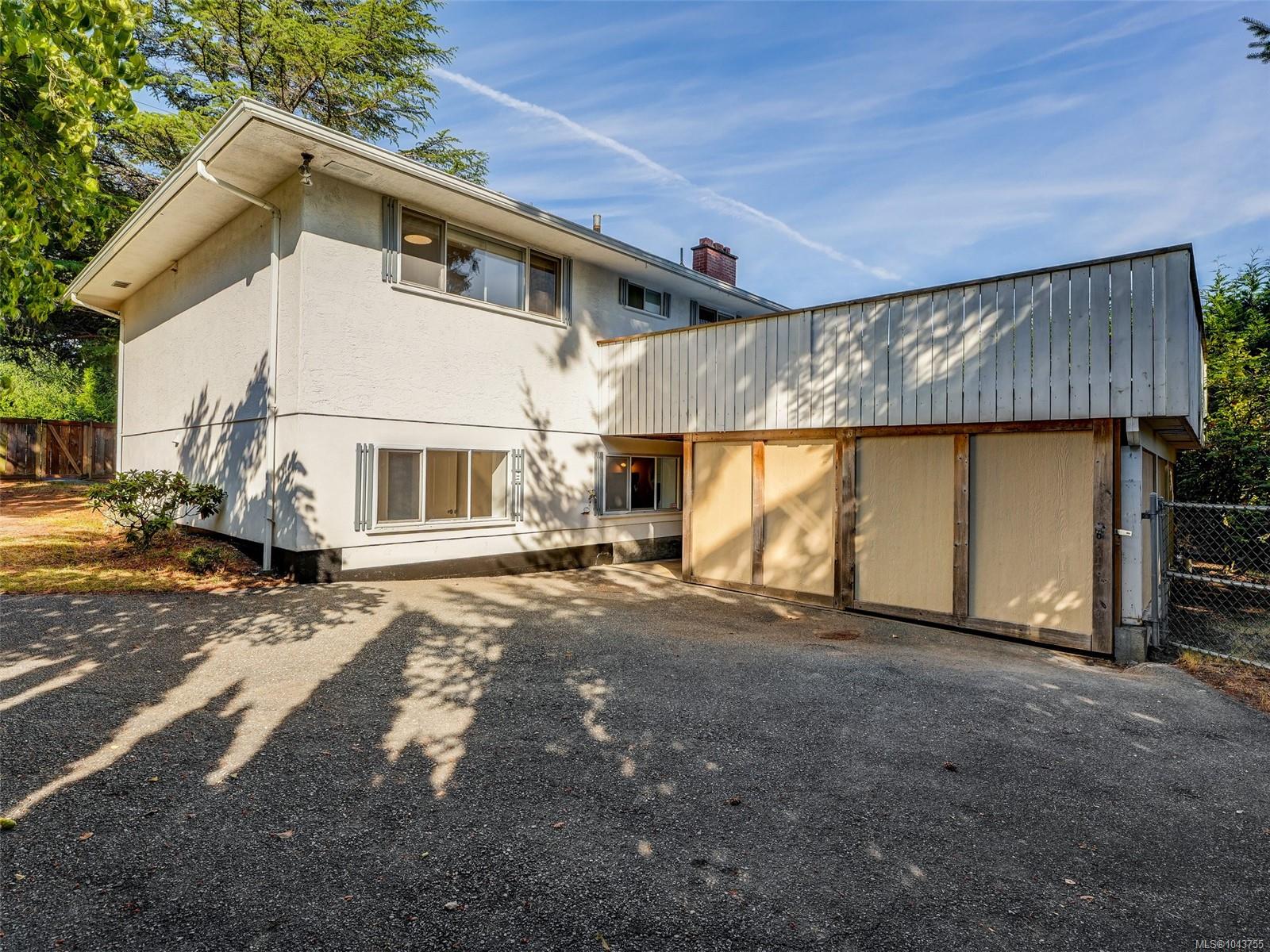 1960 Grandview Dr