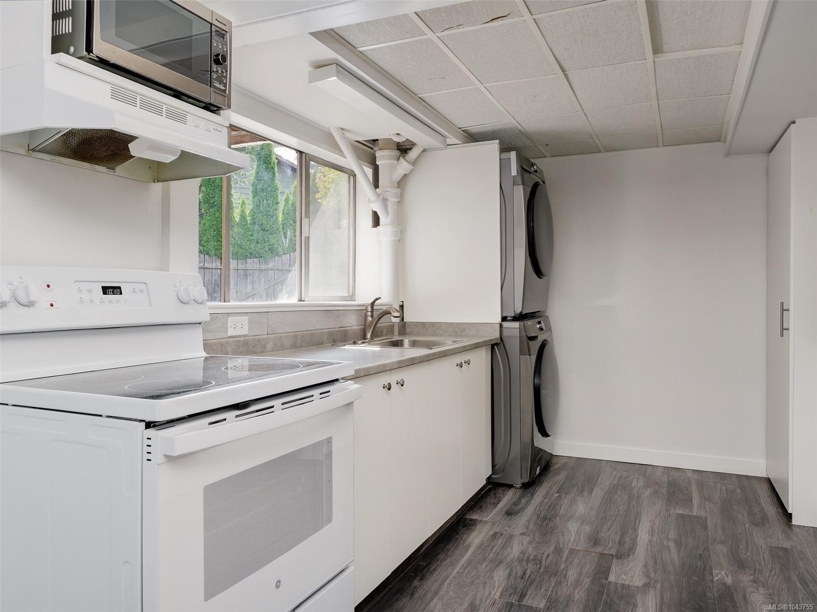 1960 Grandview Dr