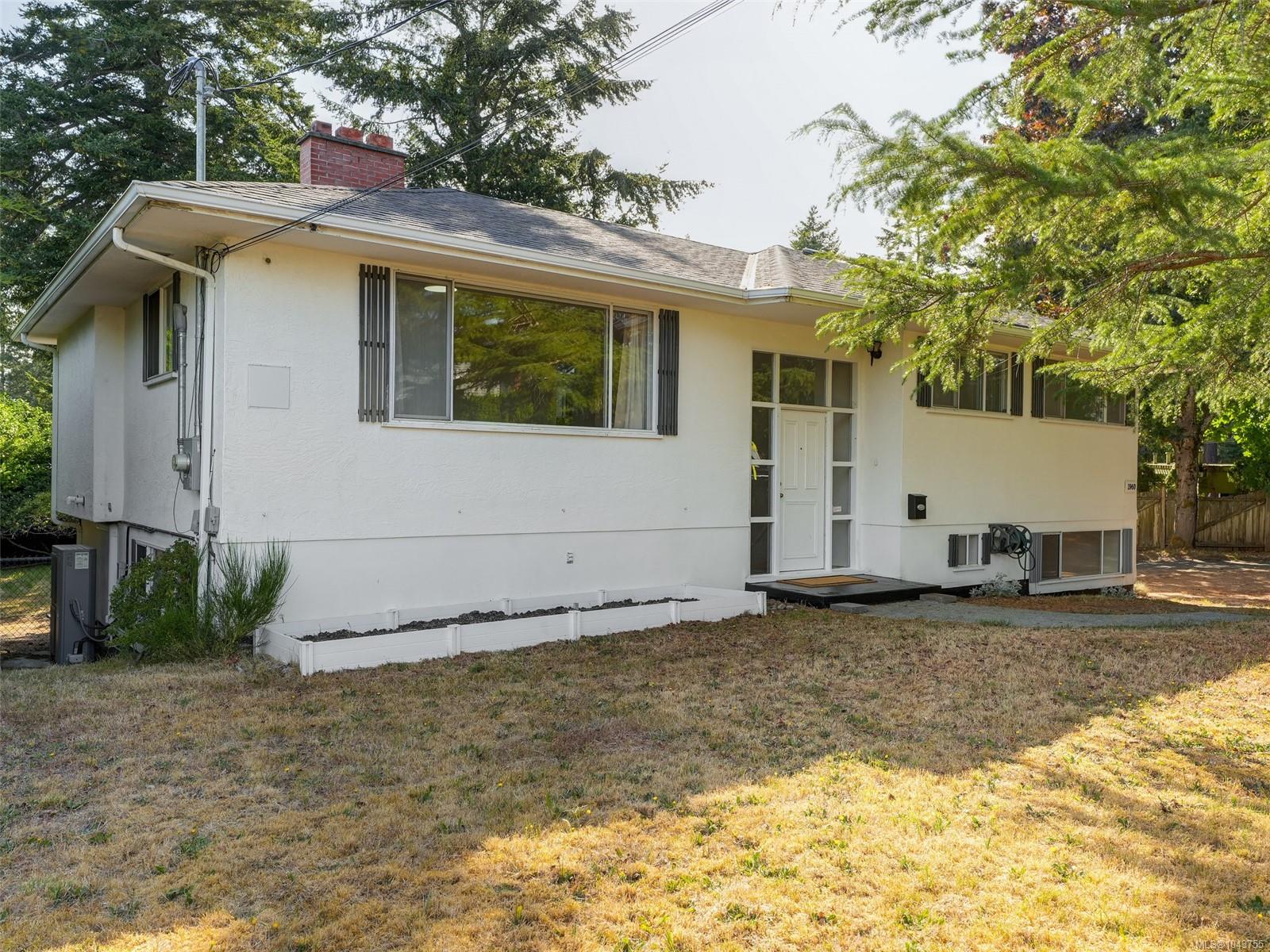 1960 Grandview Dr