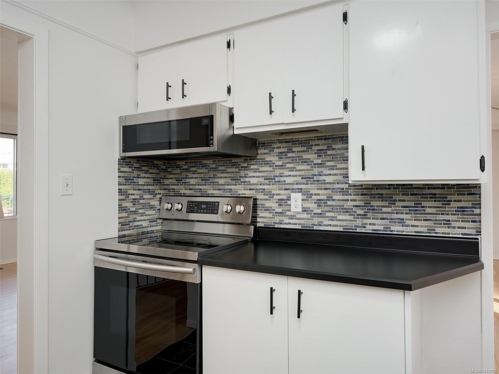 1960 Grandview Dr