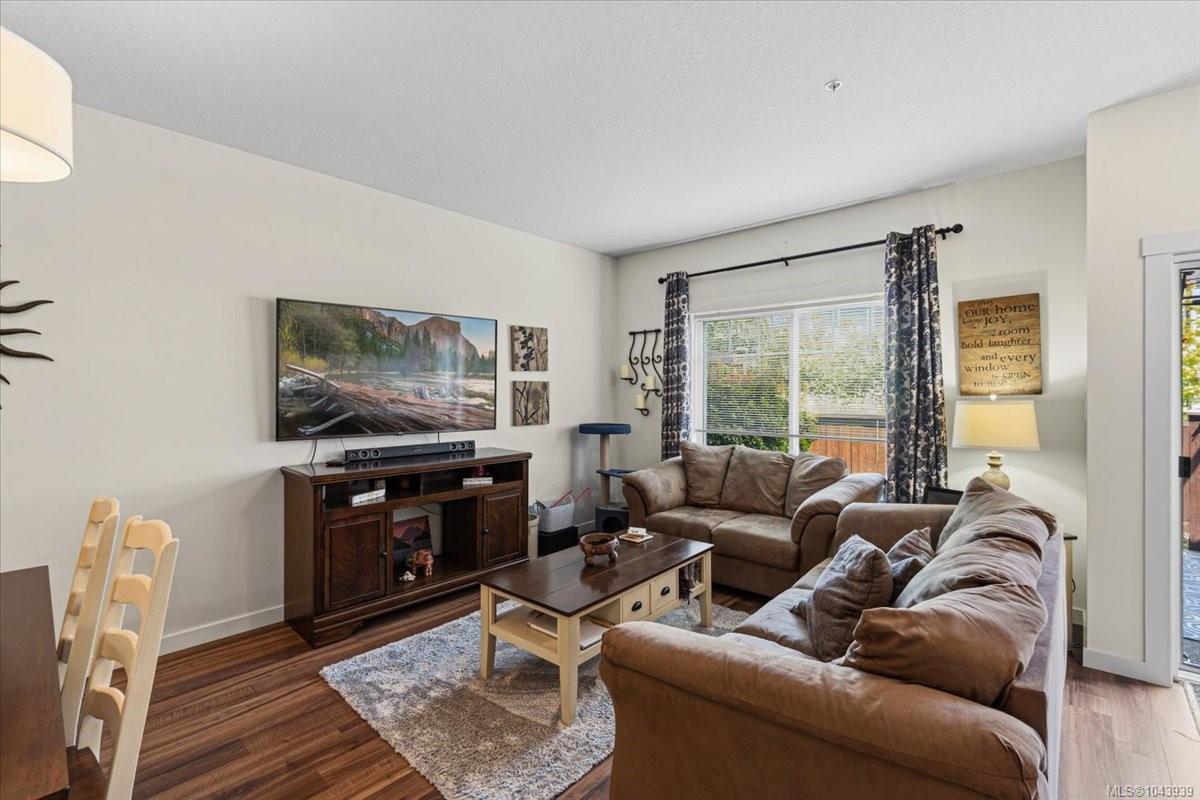 1720 Dufferin Cres #157
