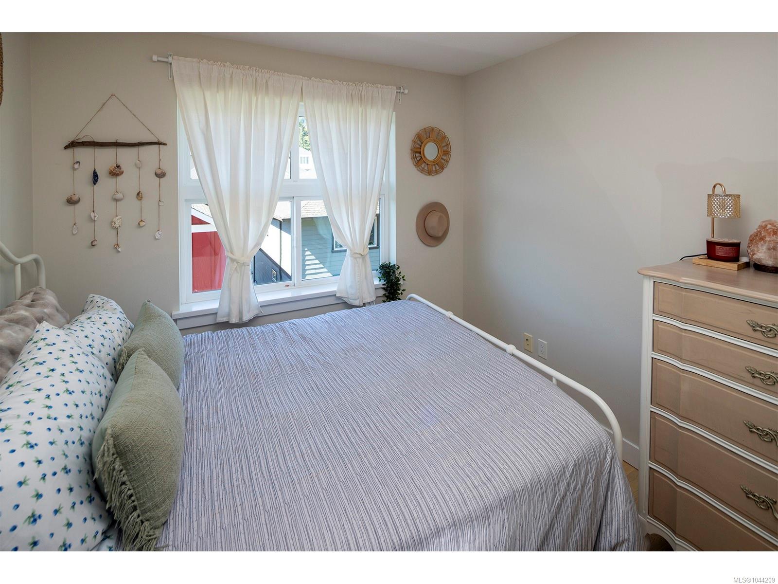 2835 Turnstyle Cres