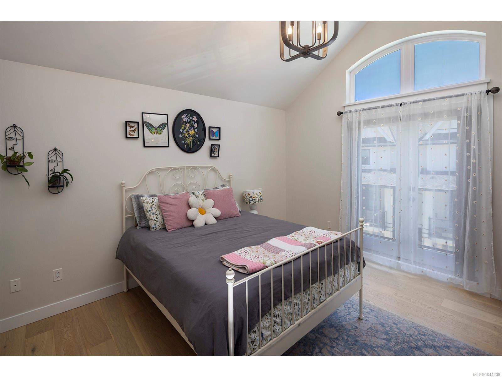 2835 Turnstyle Cres