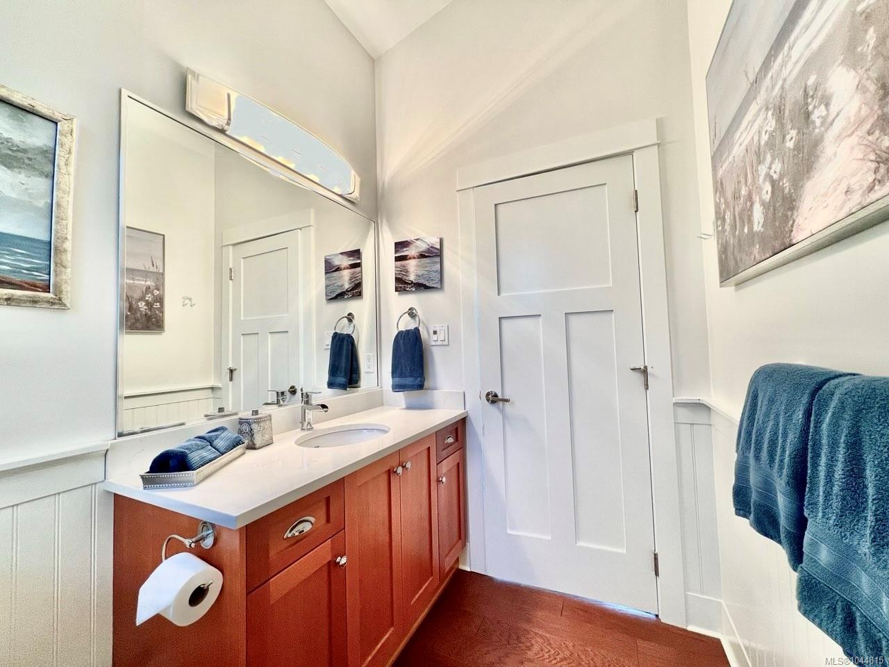 125 Hilltop Cres