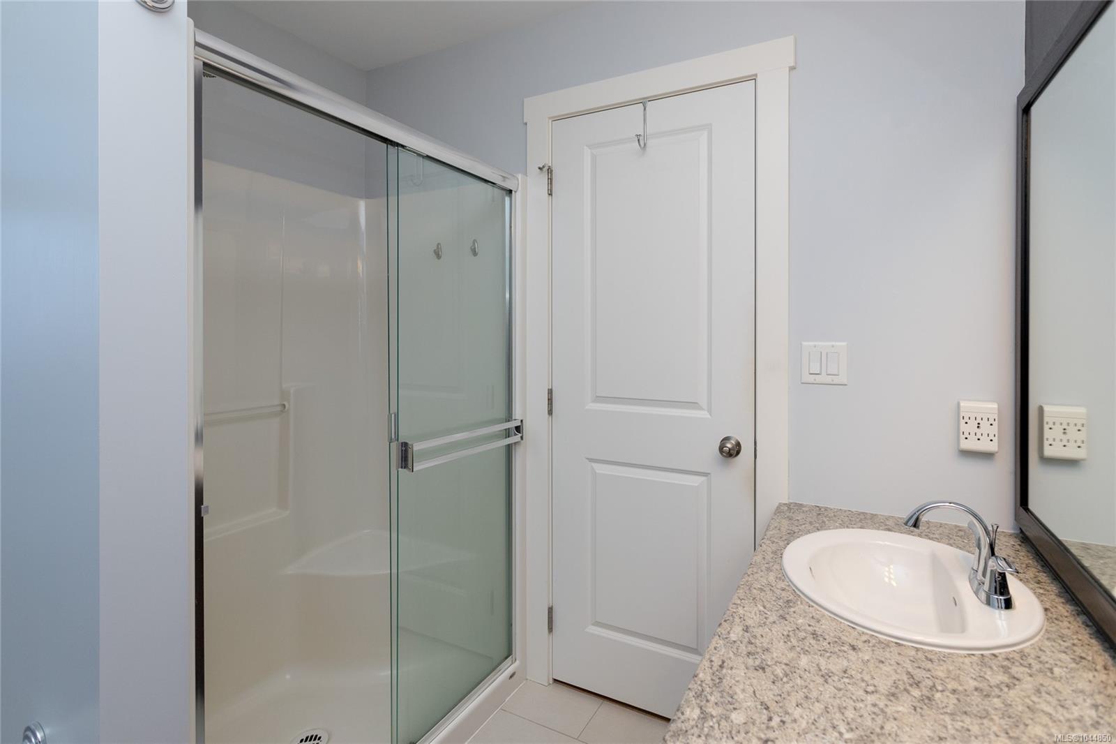 2957 Alouette Dr #111