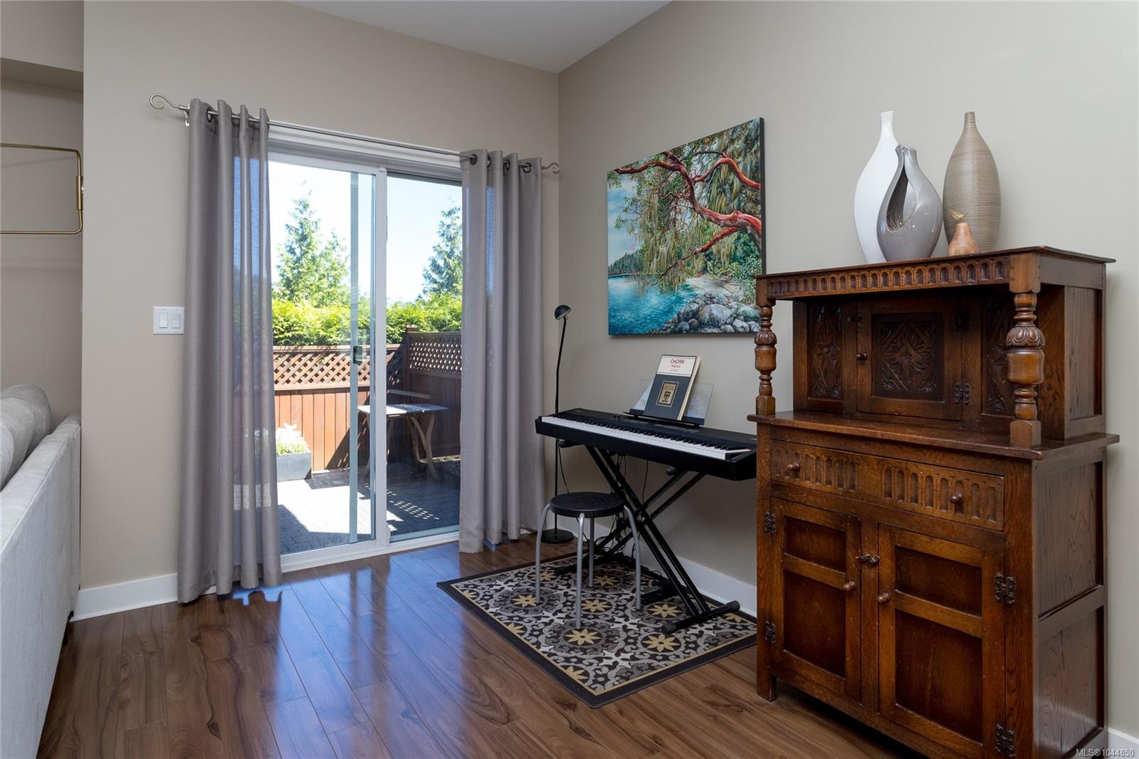 2957 Alouette Dr #111