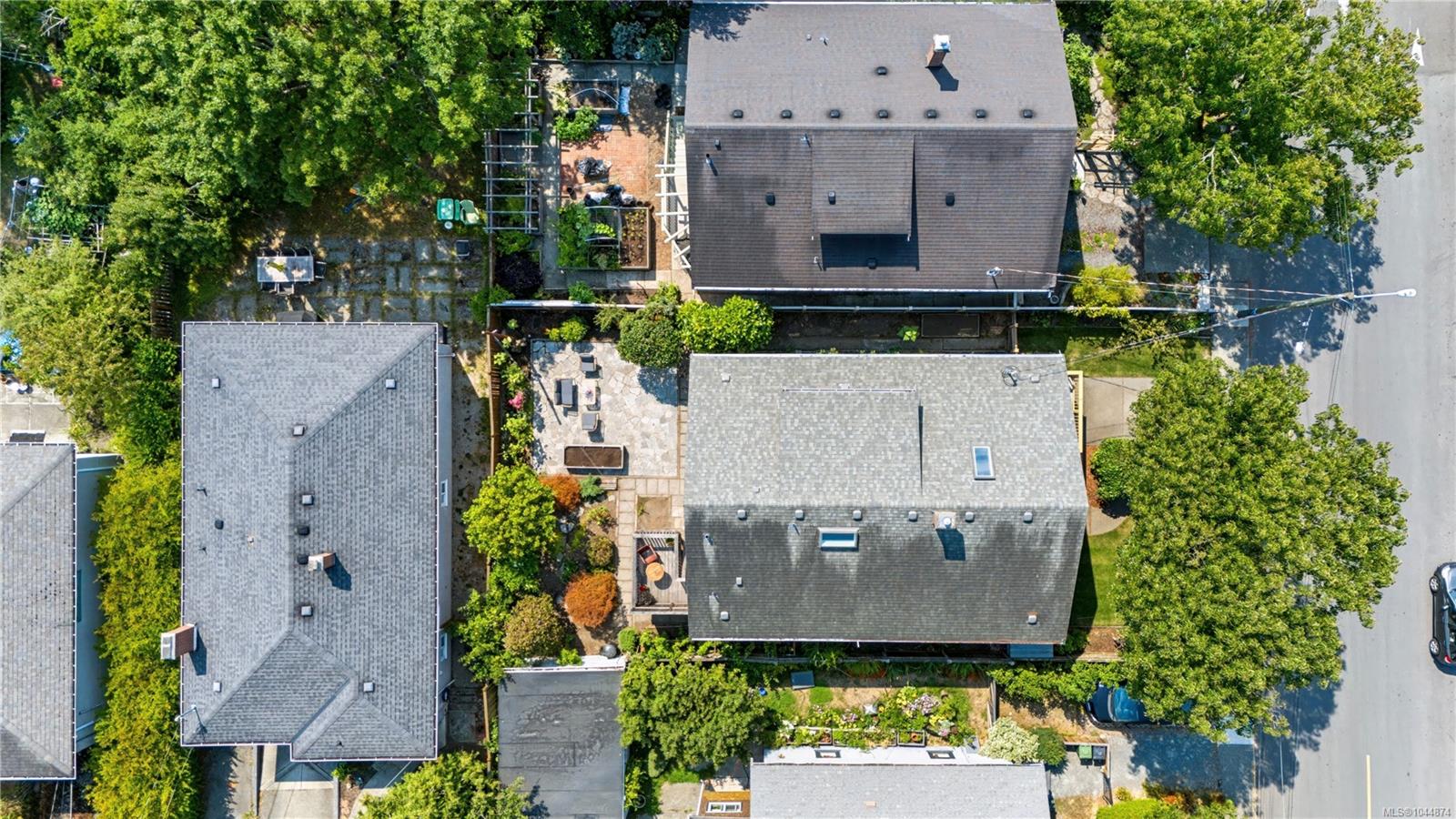 2449 Oregon Ave