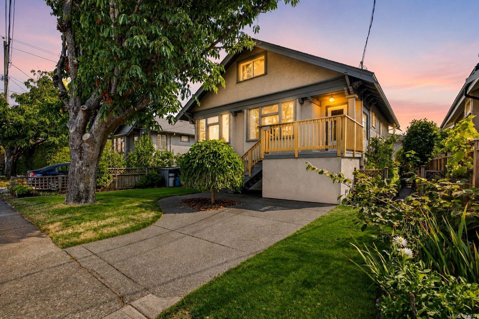 2449 Oregon Ave