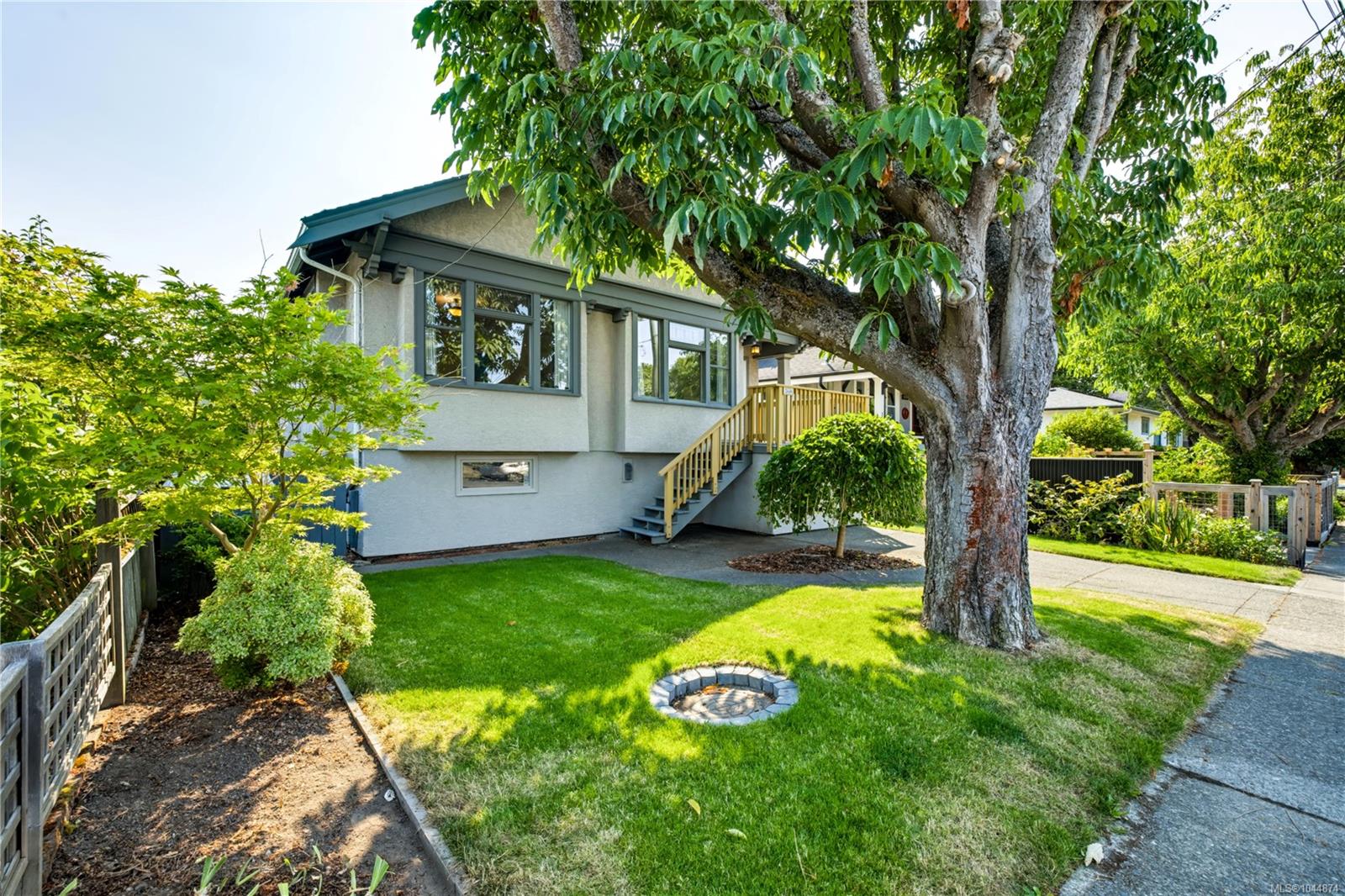 2449 Oregon Ave