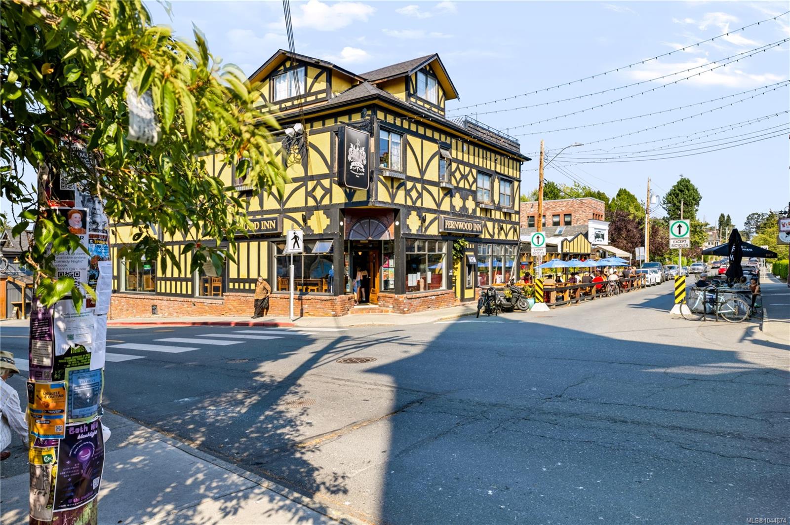 2449 Oregon Ave