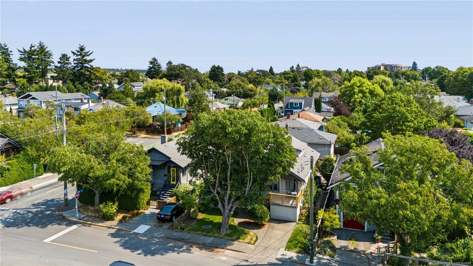2449 Oregon Ave