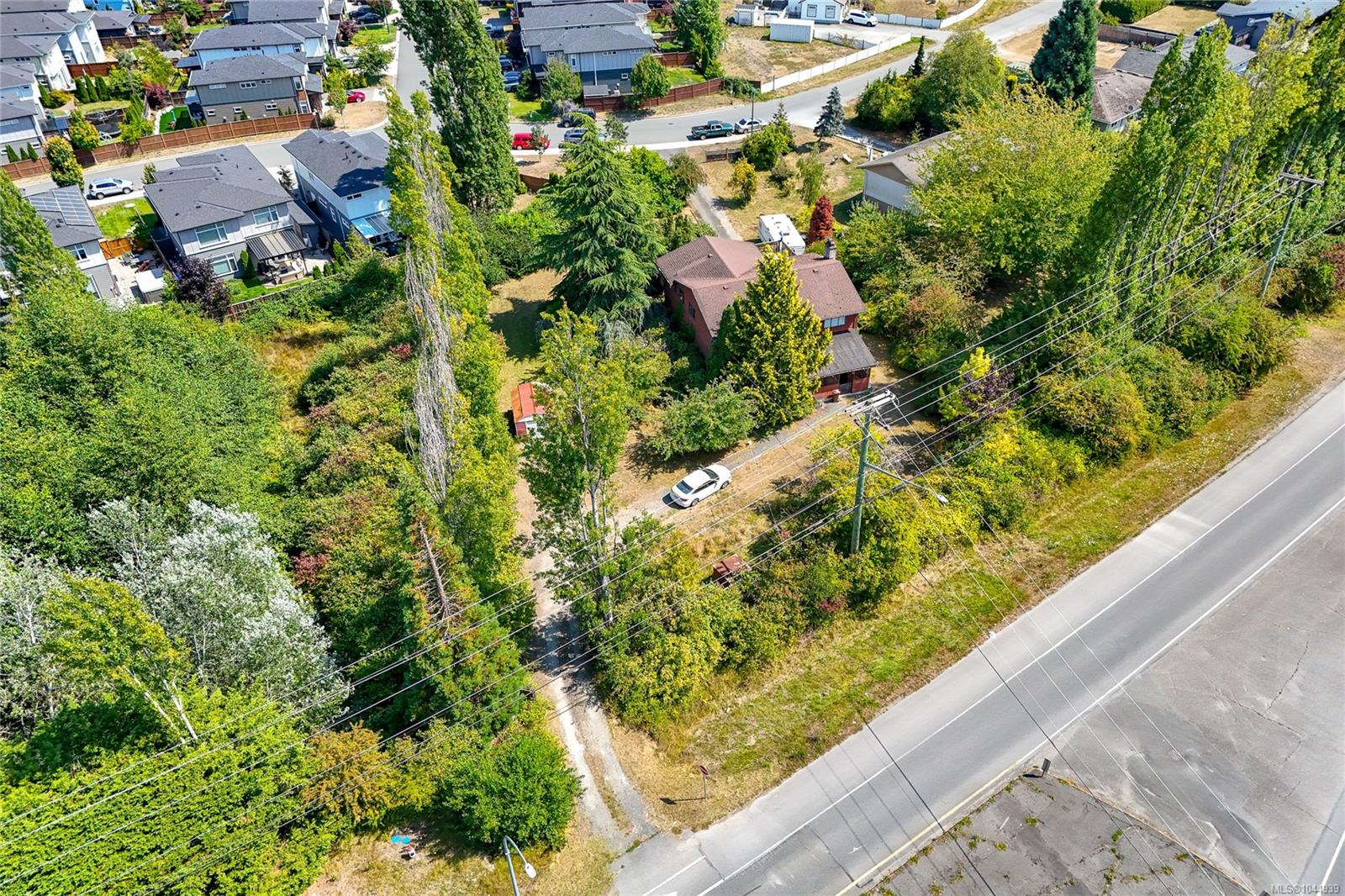 9254 Rideau Ave