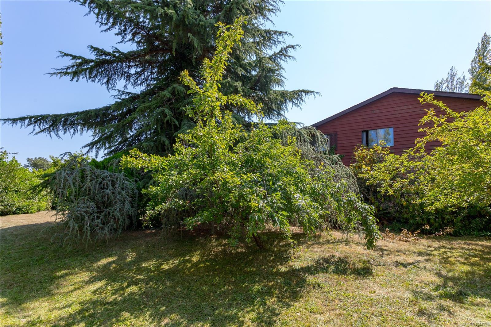 9254 Rideau Ave