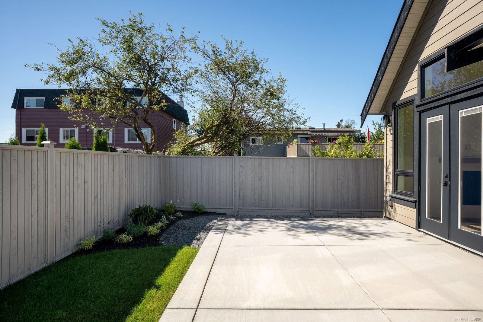 10011 Chicory Pl