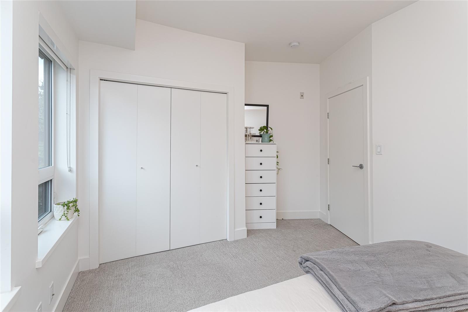 991 McKenzie Ave #312