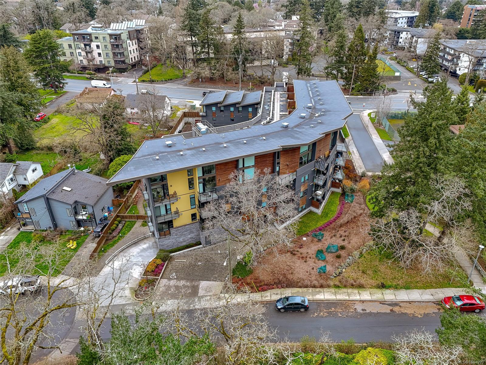 991 McKenzie Ave #312