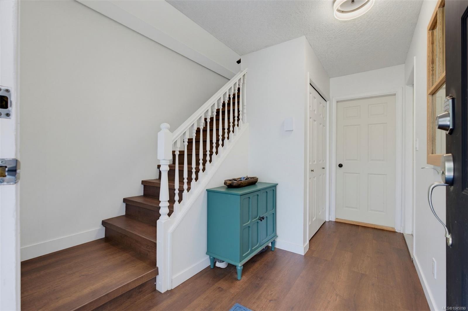 2962 Gladeson Lane