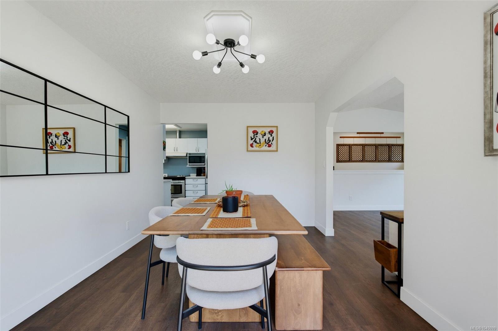 2962 Gladeson Lane