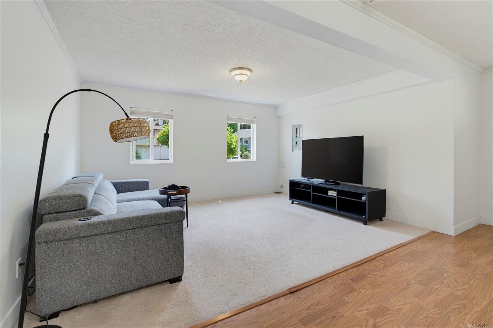 2962 Gladeson Lane