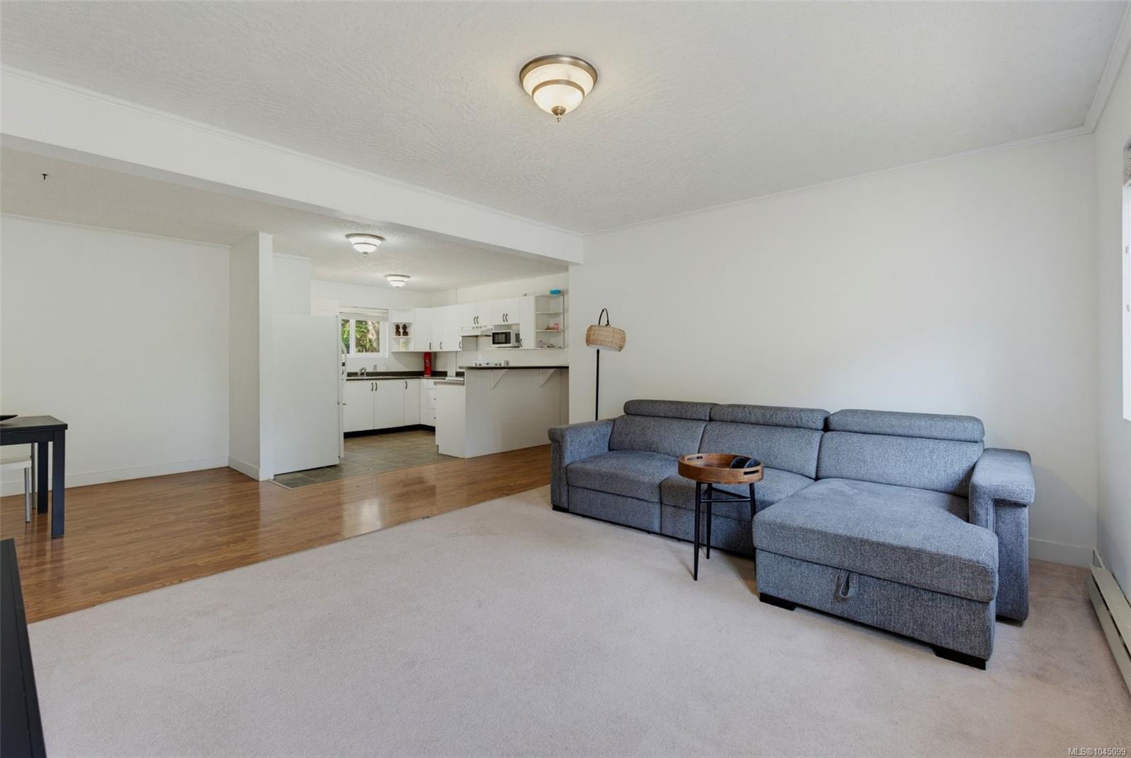 2962 Gladeson Lane