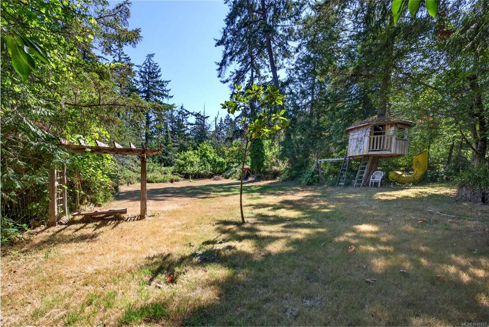 243 Maliview Dr