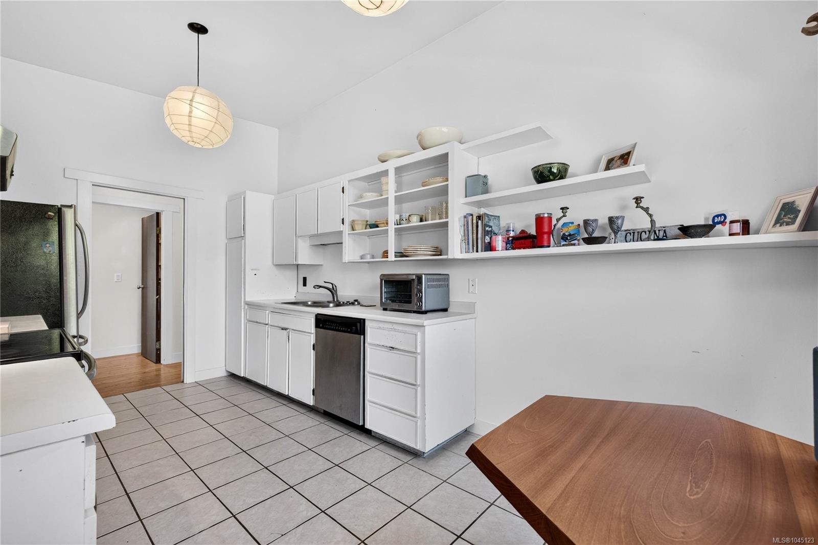 243 Maliview Dr