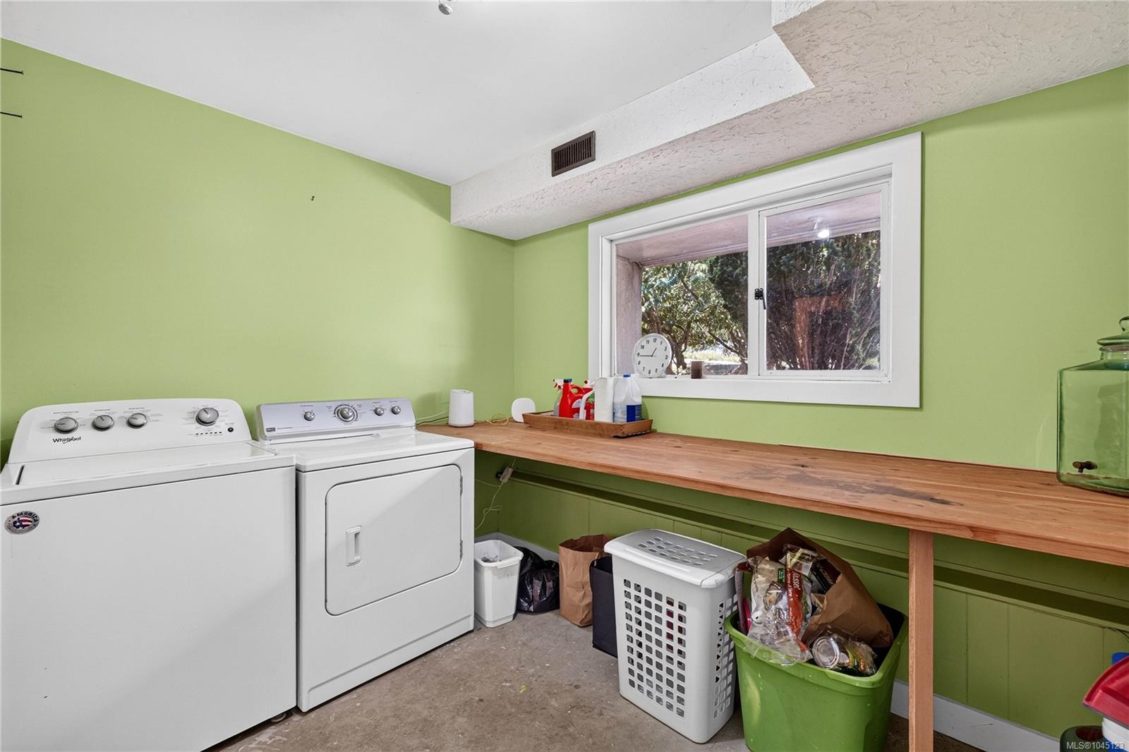 243 Maliview Dr