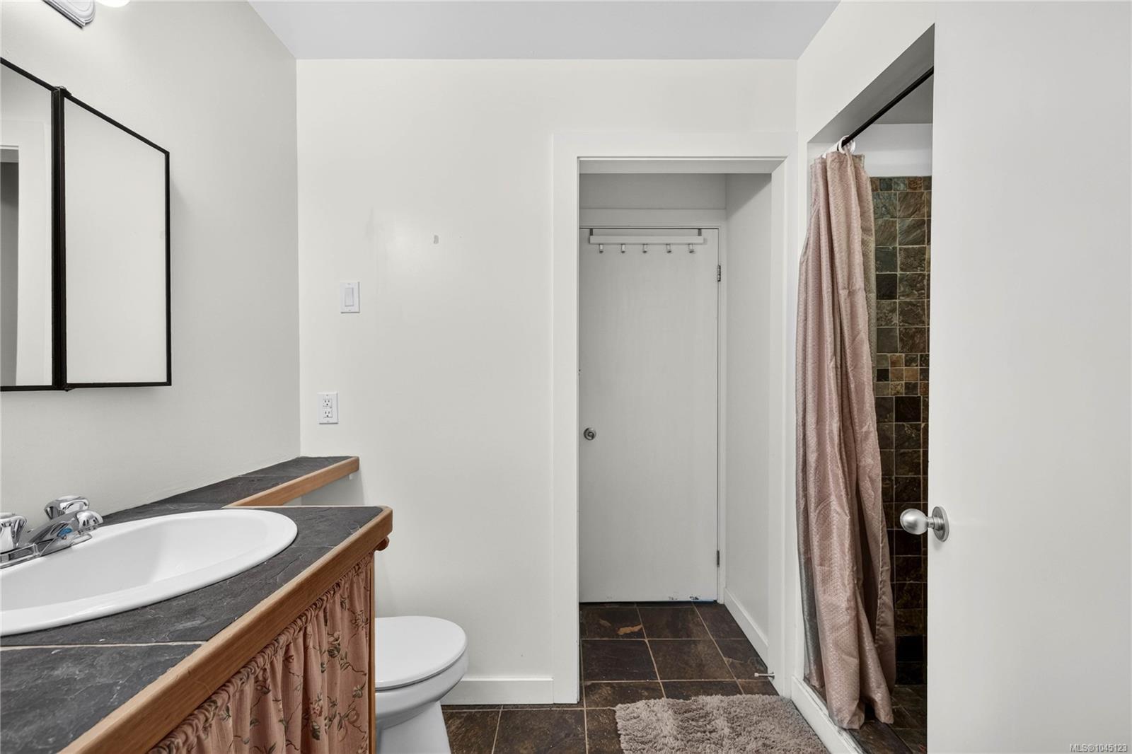 243 Maliview Dr