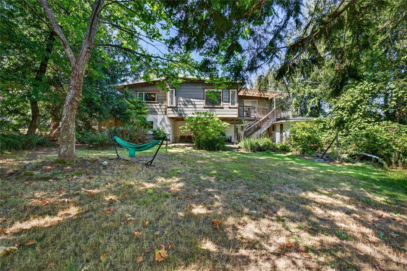243 Maliview Dr