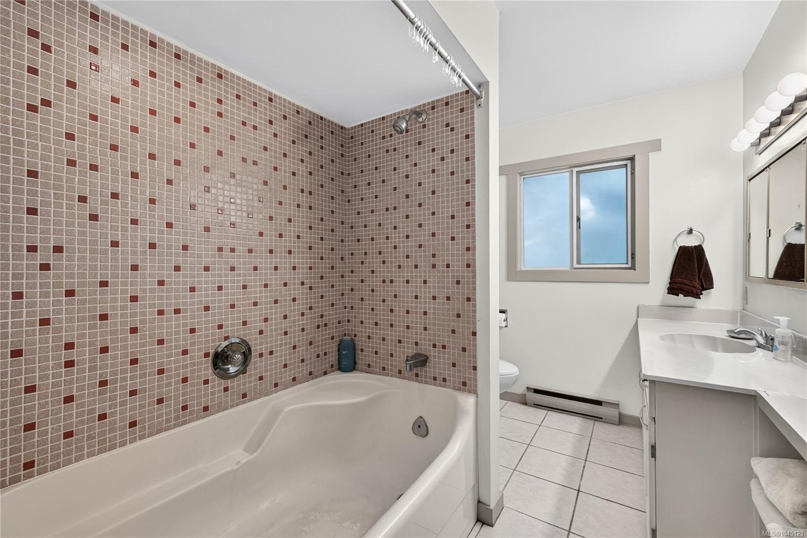 243 Maliview Dr